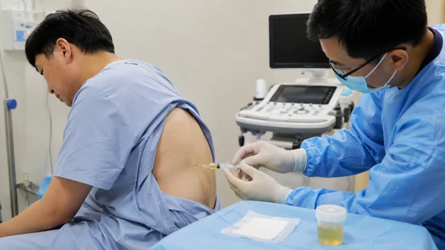 Ai nên xét nghiệm dịch màng phổi? Các trường hợp cần lưu ý