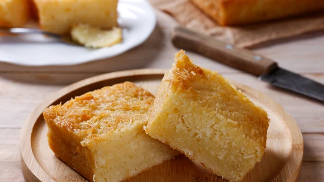 Bánh khoai mì nướng bao nhiêu calo? Cách ăn không lo tăng cân