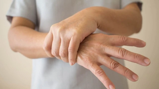 Bệnh Parkinson có nguy hiểm không? Những thông tin cần biết