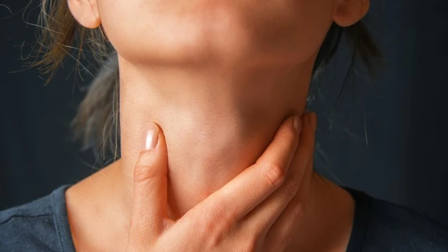 Bệnh tuyến giáp có lây không? Cách chăm sóc sức khỏe đúng cách
