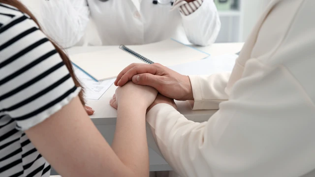 Bị HPV có làm IVF được không? Những điều cần biết