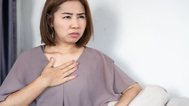 Bị trào ngược dịch mật có nguy hiểm không?