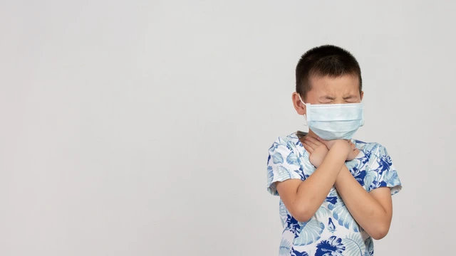 CDC cảnh báo ho gà vẫn gia tăng theo chu kỳ: Vì sao trẻ nhỏ vẫn là nhóm nguy cơ cao nhất?