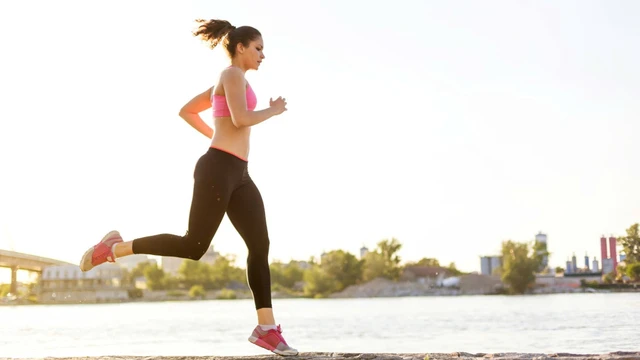 Chạy bộ có to chân không? Những điều bạn cần biết