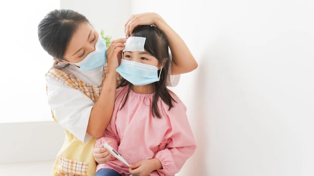 COVID-19 và sốt xuất huyết gia tăng tại Hà Nội: Dịch bệnh diễn biến thế nào?