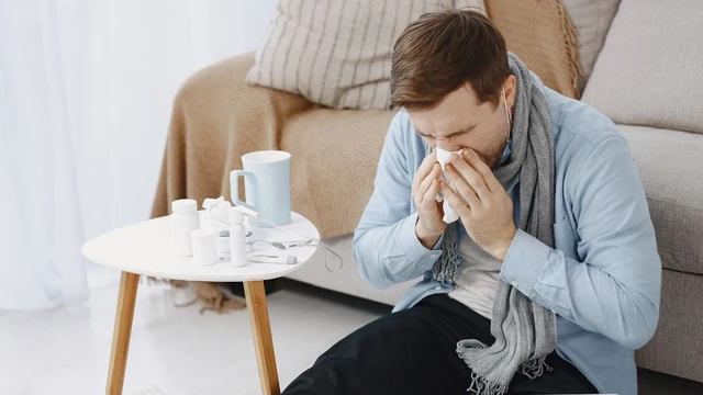 Làm cách nào để phân biệt bạch hầu và cảm cúm?