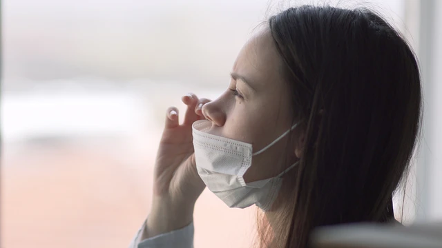 Cúm giữa mùa hè: Vì sao trời nắng nóng vẫn dễ mắc bệnh?