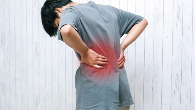 Đau cơ lưng: Nguyên nhân, dấu hiệu và cách khắc phục hiệu quả