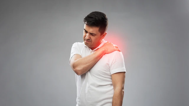 Đau cổ vai gáy bên trái là gì và những điều cần biết?