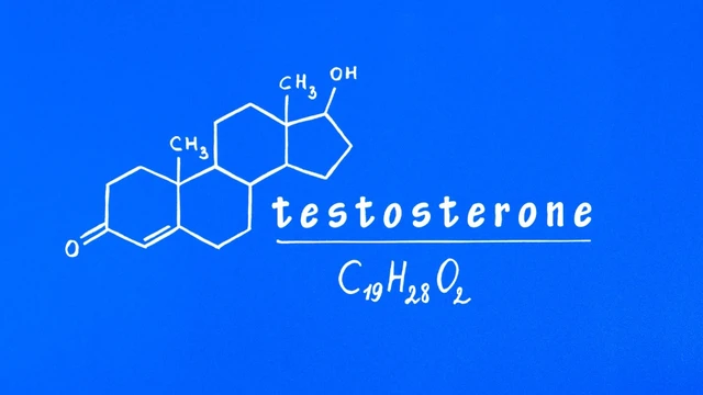 Định lượng testosterone theo độ tuổi: Chỉ số bao nhiêu là bình thường?