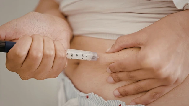 Giải đáp: Liệu tiêm insulin nhiều có tốt không?