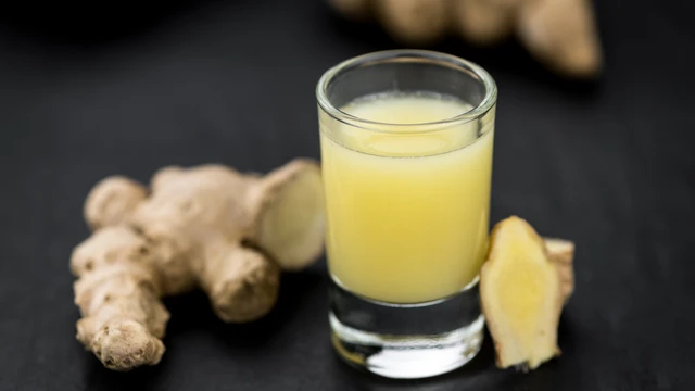 Ginger shot là gì? Công dụng, cách uống và ai nên dùng