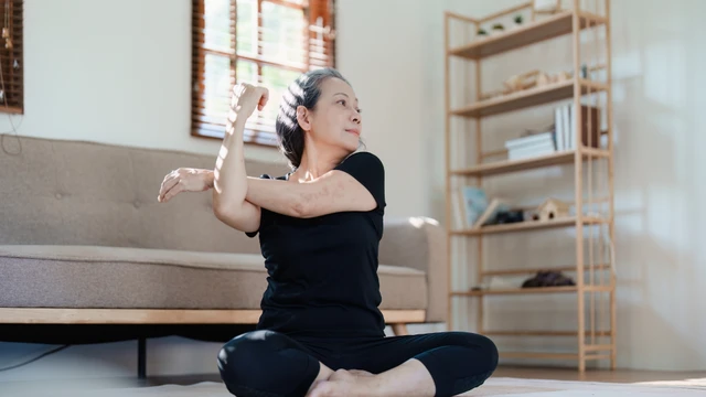 goi_y_mot_so_bai_tap_keo_gian_cot_song_lung_ma_ban_co_the_tham_khao_1_8b38cf101f