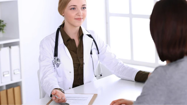 Hướng dẫn tái khám sau mổ thai ngoài tử cung và cách chăm sóc nhanh phục hồi