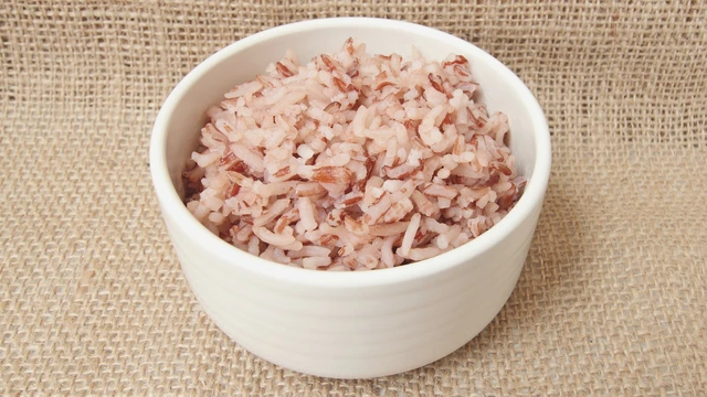 Huyết áp thấp ăn gạo lứt được không? Hướng dẫn ăn gạo lứt đúng cách
