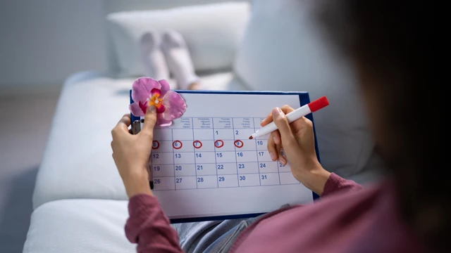 Kinh nguyệt kéo dài hơn 10 ngày có sao không?