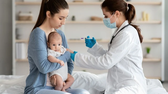 Mũi sởi - quai bị - rubella tiêm cho bé khi nào? Lịch tiêm chi tiết bố mẹ cần nắm