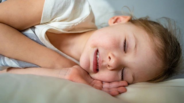 Nghiến răng ở trẻ em: Nguyên nhân, tác hại và khi nào cần can thiệp?