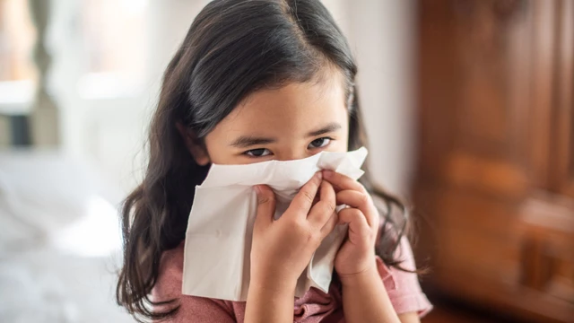 Những bệnh giao mùa ở trẻ em thường gặp và cách phòng ngừa