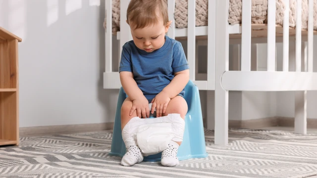 Giãn ruột sinh lý ở trẻ là gì? Nguyên nhân, dấu hiệu và cách chăm sóc