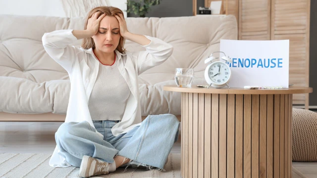 Phụ nữ bao nhiêu tuổi thì mãn kinh? Những điều bạn cần biết