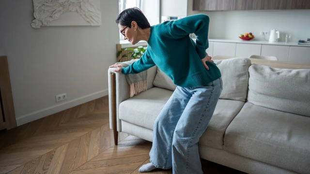 Phương pháp chữa thoái hóa cột sống hiệu quả và lưu ý quan trọng cần biết