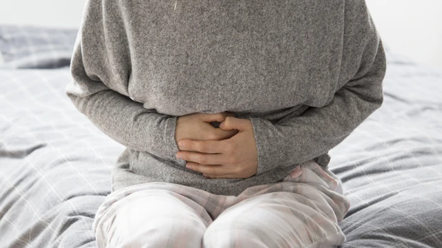 Sau khi nội soi đại tràng bị đau bụng có sao không? Cách giảm đau sau nội soi
