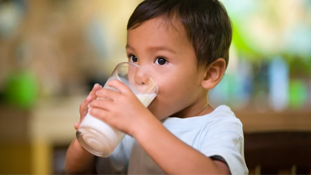 Sữa tốt cho bé 1 - 3 tuổi tăng cân: Tiêu chí lựa chọn và gợi ý phù hợp