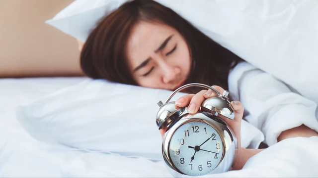 Tại sao sáng ngủ dậy hay bị mệt mỏi? Cách giảm mệt mỏi sau khi thức dậy