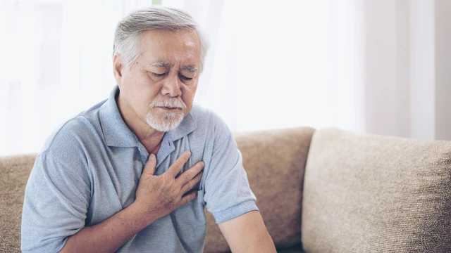 Tim đập nhanh tay chân run khó thở: Nguyên nhân, mức độ nguy hiểm và cách xử trí