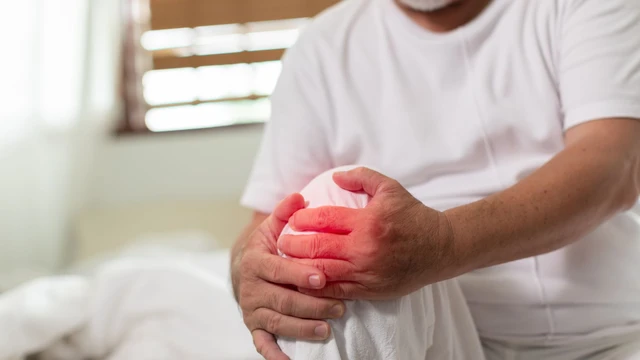 Tràn dịch khớp gối kiêng ăn gì để hỗ trợ phục hồi tốt hơn?