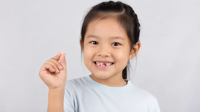 Trẻ bị gãy răng sữa có mọc lại không? Cách xử lý đúng