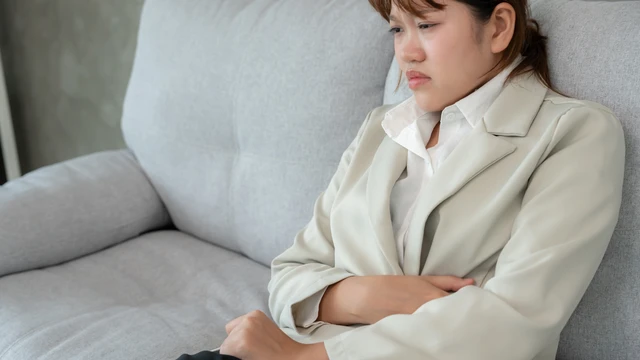 Triệu chứng sau khi chọc hút trứng và những dấu hiệu cần lưu ý
