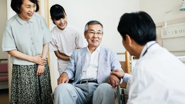 Ung thư máu ghép tủy sống được bao lâu? Tiên lượng và yếu tố ảnh hưởng