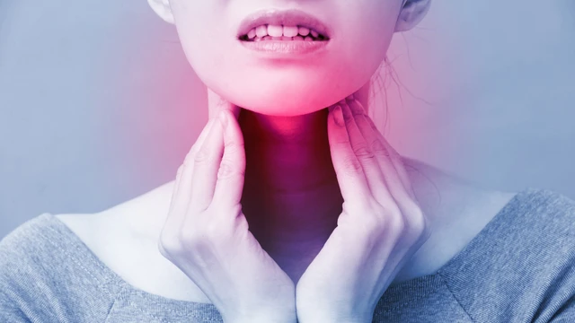 Ung thư vòm họng giai đoạn 1: Triệu chứng, nguyên nhân, phương pháp chẩn đoán và điều trị hiệu quả