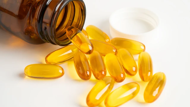 Uống omega 3 có nóng không? Giải đáp và lưu ý khi sử dụng