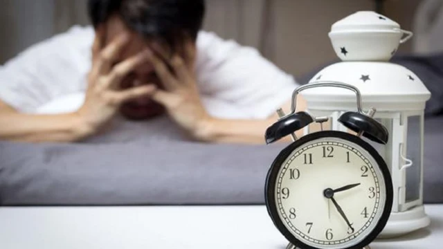 Uống rượu mất ngủ là do đâu? Cách khắc phục hiệu quả