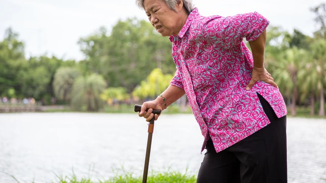 Viêm khớp vùng chậu là gì? Nguyên nhân và dấu hiệu nhận biết