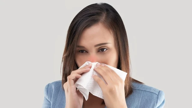 Viêm mũi dị ứng có tự khỏi không hay cần điều trị lâu dài?