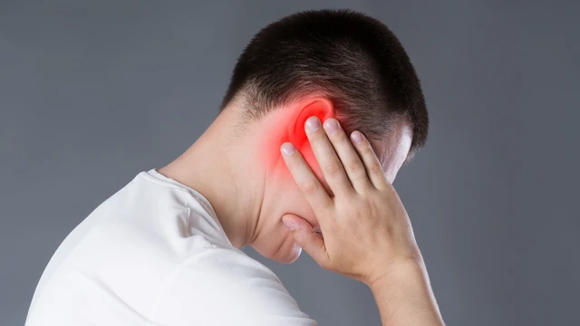 Viêm tai ngoài và viêm tai giữa khác nhau như thế nào?