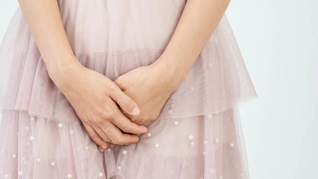Vùng kín nổi mụn cứng​: Nguyên nhân và biện pháp phòng ngừa