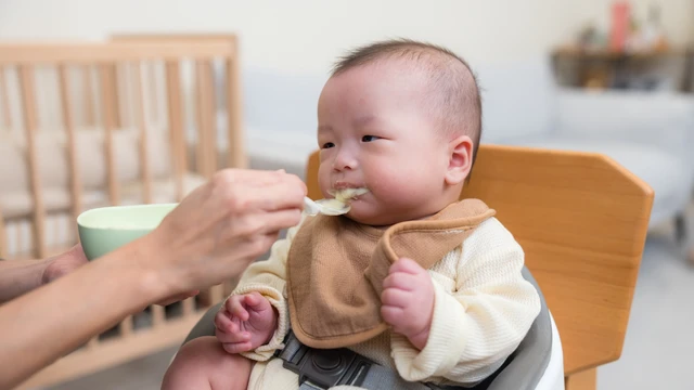 Xay bột cho trẻ ăn dặm gồm những gì? Những lưu ý ba mẹ cần biết