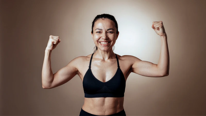 Omega-3 trong cá hồi hỗ trợ chống viêm, giảm đau cơ bắp tăng tốc phục hồi sau tập