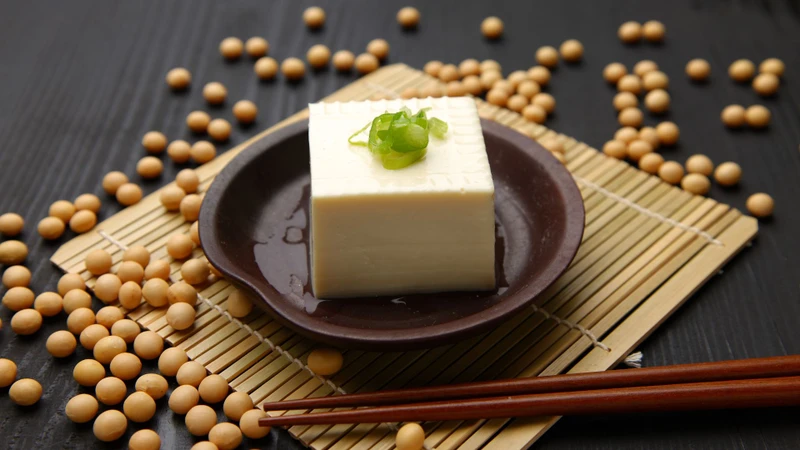 Sự thật về 100g đậu phụ bao nhiêu protein sẽ giúp bạn tối ưu hóa dinh dưỡng trong mỗi bữa ăn
