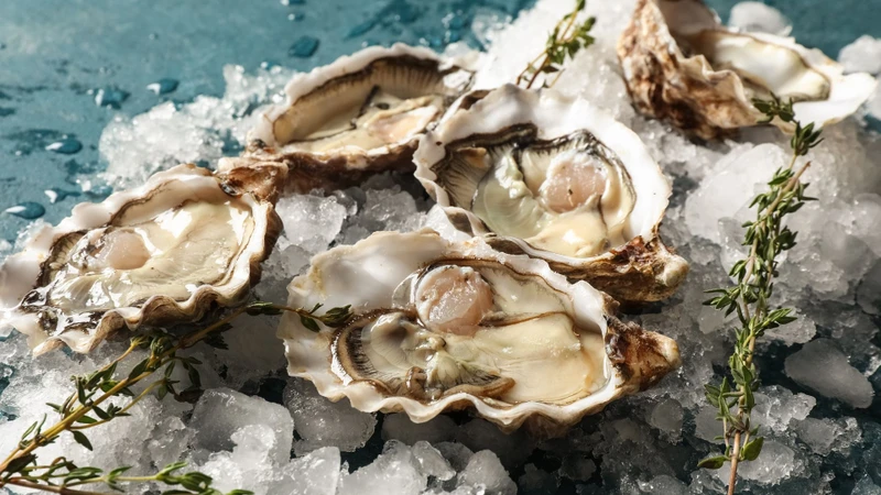 Tích cực bổ sung các loại thực phẩm giàu kẽm và Omega-3 giúp tăng cường sinh lý nam tự nhiên