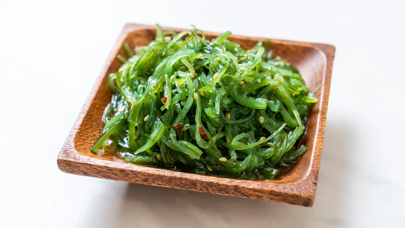 10-loai-thuc-pham-giau-omega3-can-bo-sung-cho-co-the-4.png