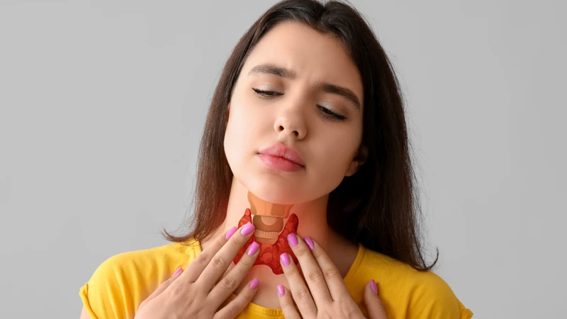 Tuyến giáp sản xuất quá nhiều hormone làm tăng trao đổi chất, dẫn đến tim đập nhanh