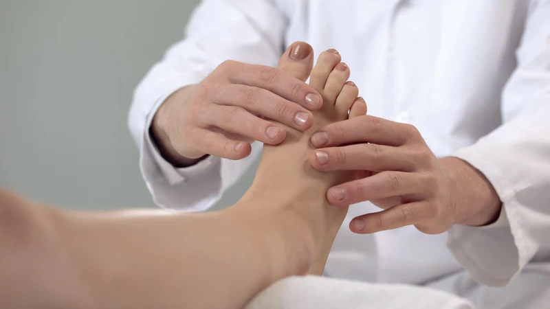 Gãy xương chân bao lâu thì lành là câu hỏi của nhiều người đặt ra