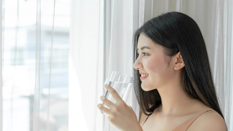 hông phải ai cũng biết 1 ngày uống bao nhiêu nước là đủ để duy trì sức khỏe và hạn chế tình trạng mất nước