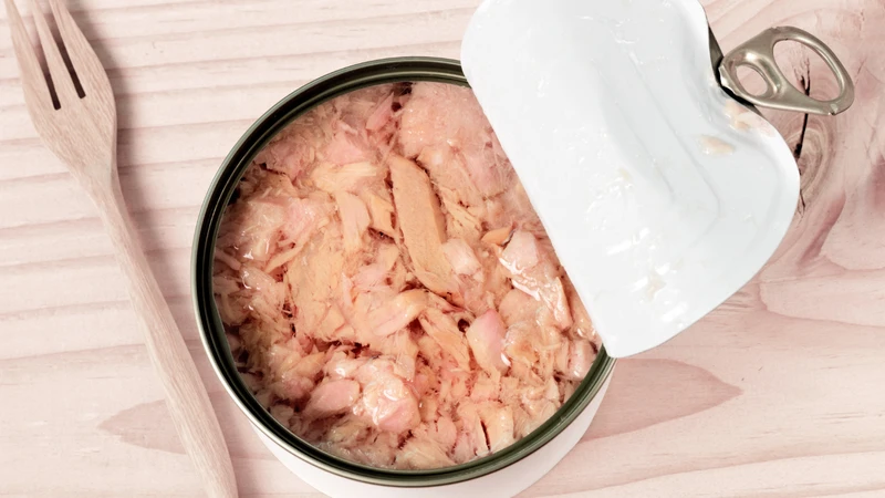 Thịt tươi không chứa gluten, nhưng thịt hộp có thể có gluten do được thêm bột mì khi chế biến